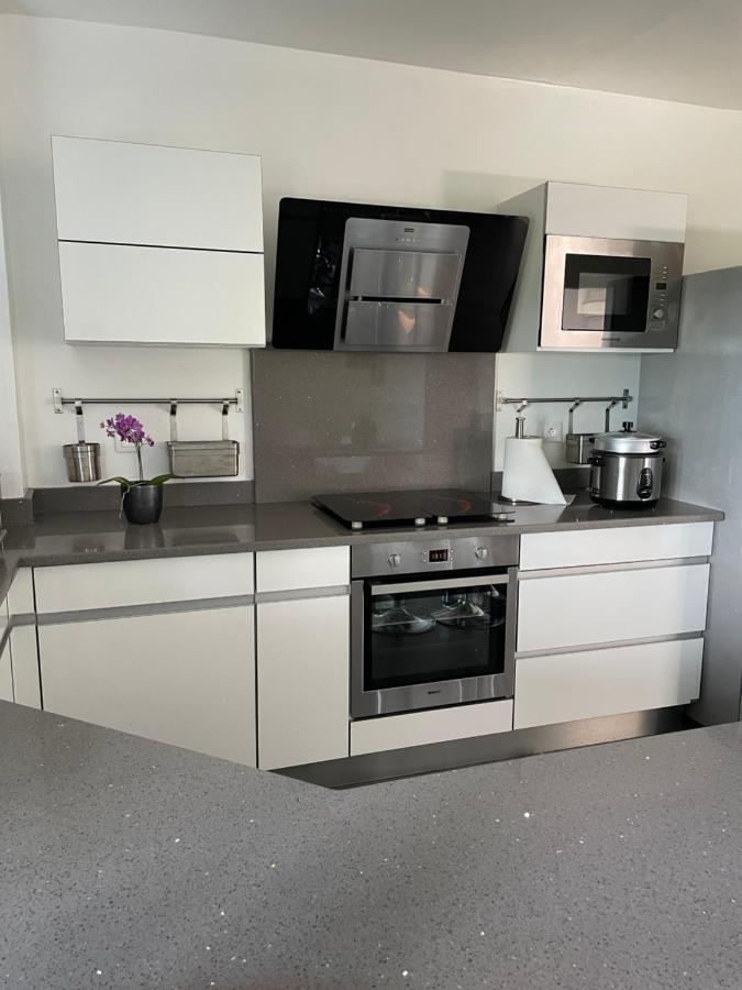 Charmant T2 Meuble Proche Chu Bellepierre Saint-Denis Exterior photo
